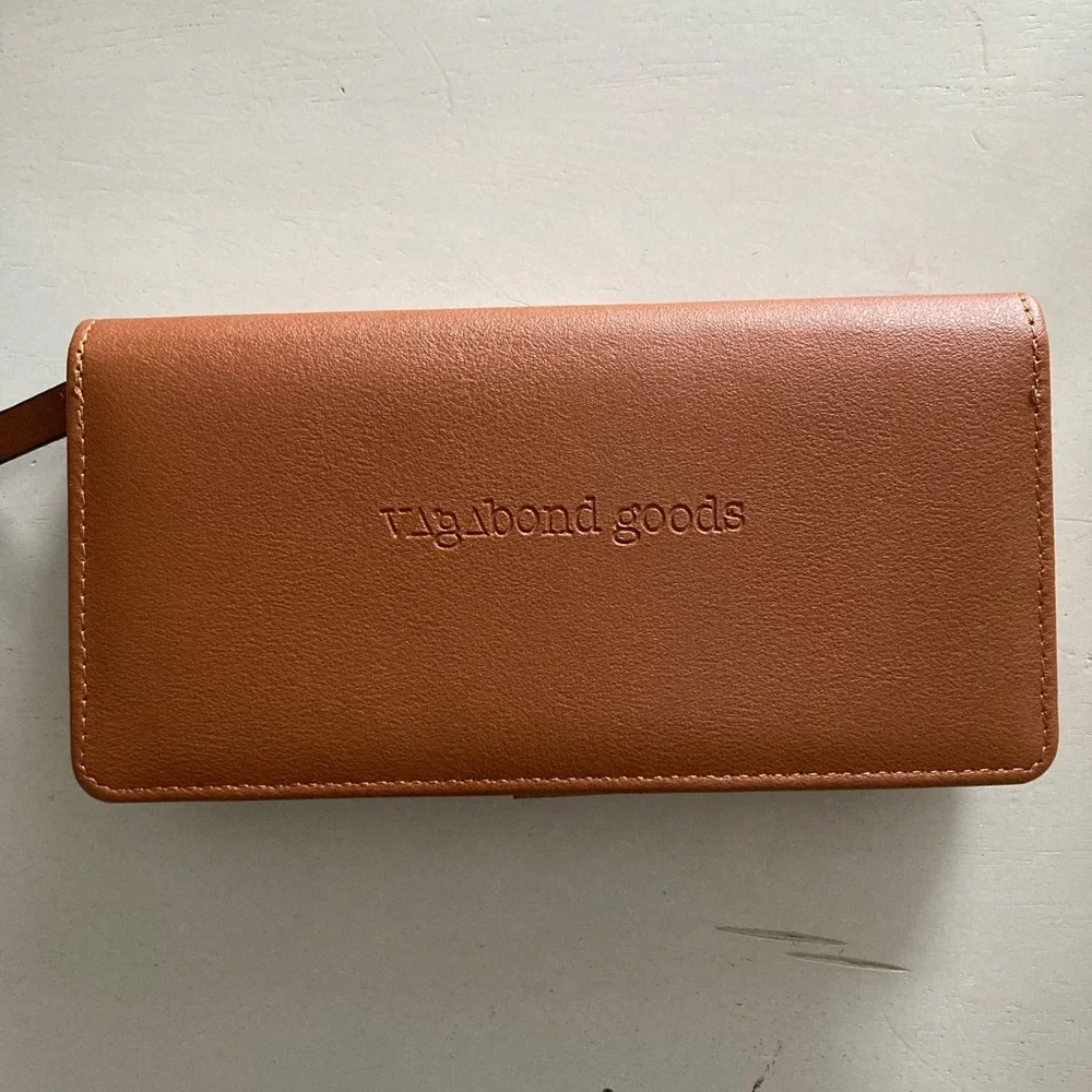 NWT! Vagabond Goods Vegan Leather  Leaf Multifuction Wallet - Picture 3 of 7